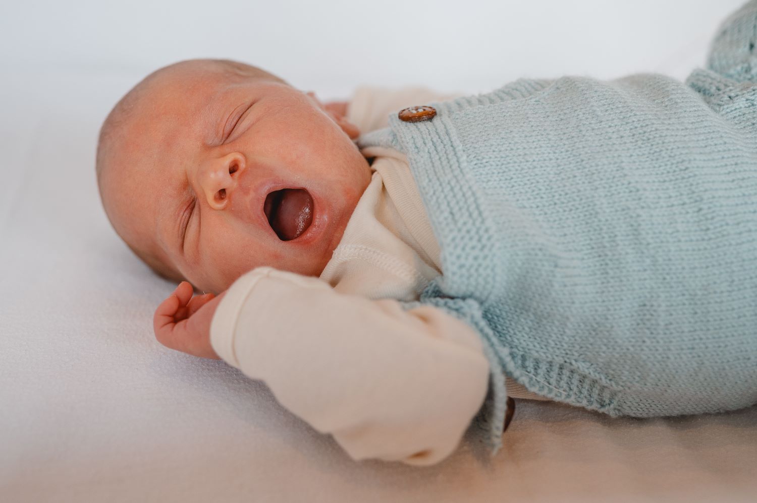 Familienfotografie-Minishooting-Outdoorshooting-Newborn-Reportage-Homestory-Familienshooting-Fotografin-Luenen-Bergkamen-Werne-Familie