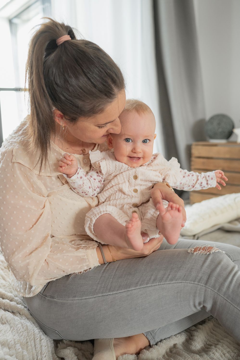 Newborn-Homestory-Neugeborenenfotografie-Babyfotografie-Familienfotografie-Fotografin-Bergkamen-Luenen-Werne-Baby-Fotografie