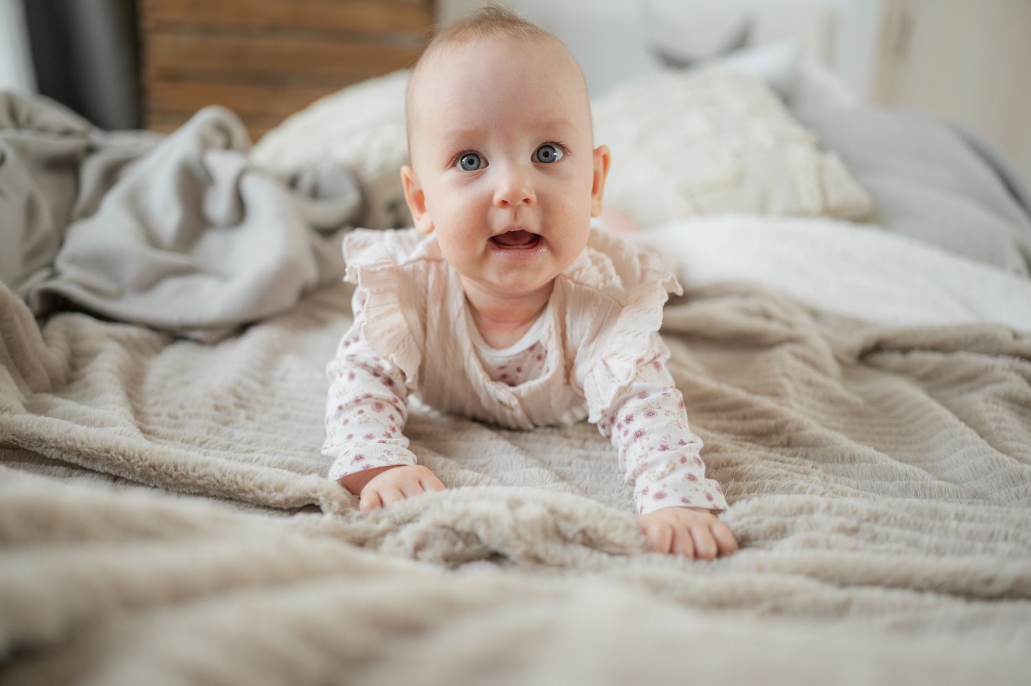 Newborn-Homestory-Neugeborenenfotografie-Babyfotografie-Familienfotografie-Fotografin-Bergkamen-Luenen-Werne-Baby-Fotografie