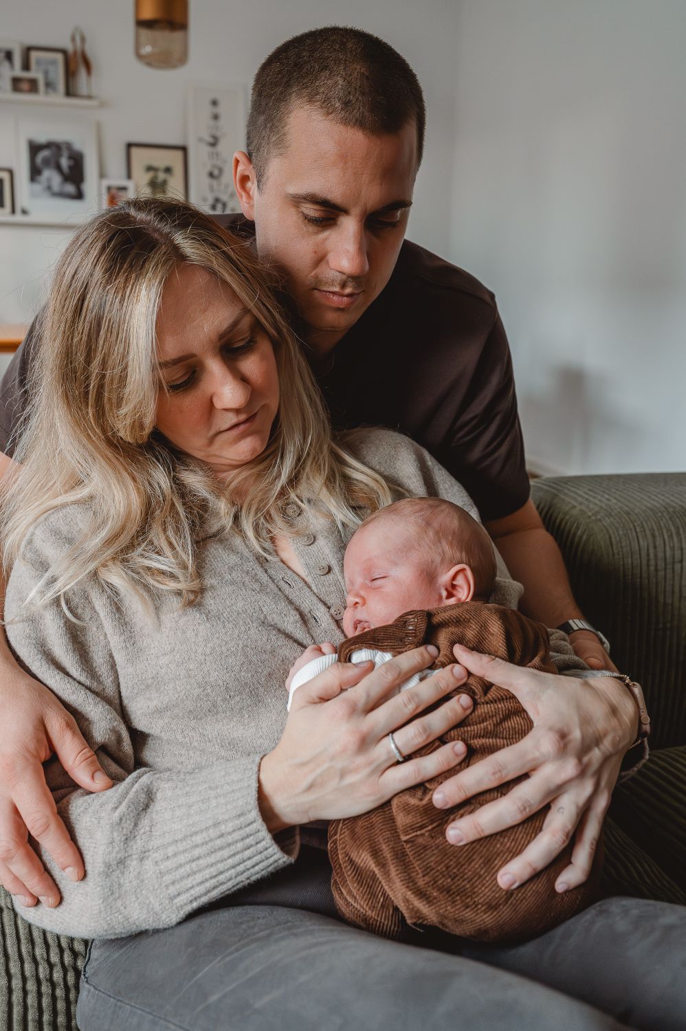 Newborn-Homestory-Babyfotografie-Neugeborenenfotografie-Familienfotografie-Fotografin-Bergkamen-Luenen-Werne-Baby-Fotografie