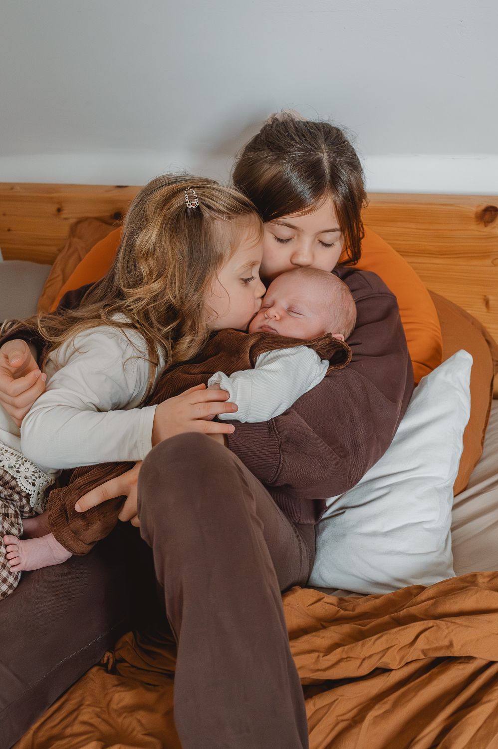 Newborn-Homestory-Neugeborenenfotografie-Babyfotografie-Familienfotografie-Bergkamen-Luenen-Werne-Baby-Fotografie-Fotografin